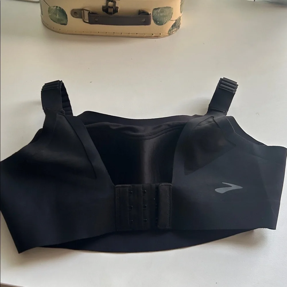 Brooks active bra support - Picture 5 of 8
